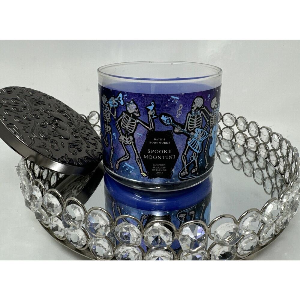 New/Boxed Bath & Body Works Spooky Moontini 3-Wick Halloween Candle Skull Lid